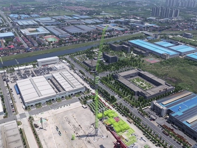 ZOOMLION's Wind-Powered Electric Jib Tower Crane Scales New Heights