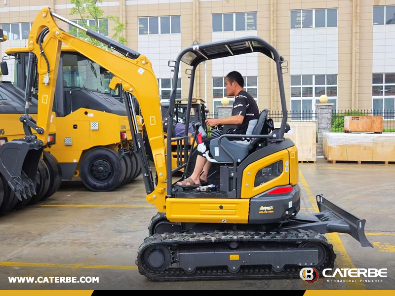 Ecuador - 2 Units XCMG XE27U Excavator