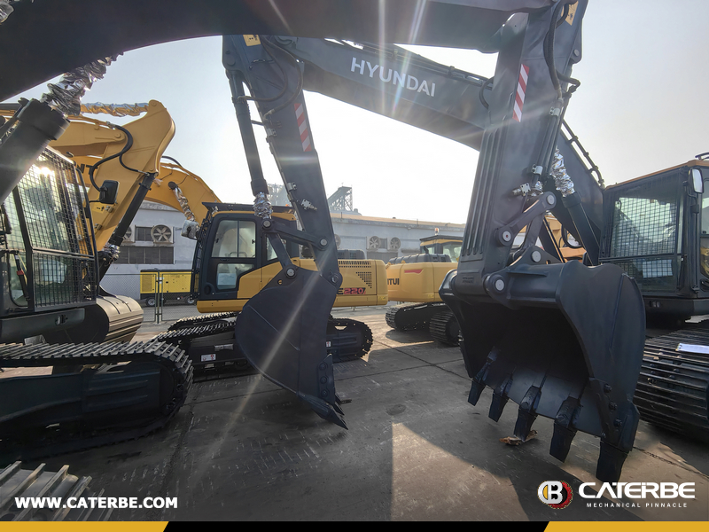 HYUNDAI HX340HD Crawler Excavator